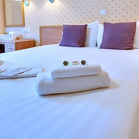 Cumberland Hotel 3*